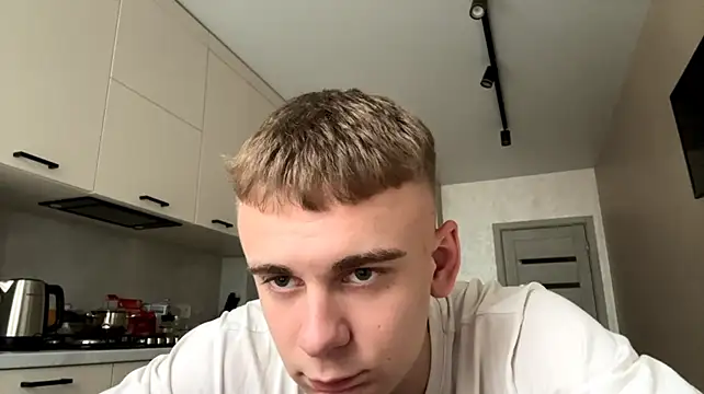 SoloFury Adlı Modelin Web Kamerası Şovu