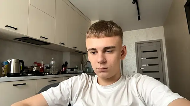 Вебкам-шоу SoloFury