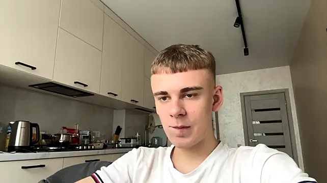 Вебкам-шоу SoloFury