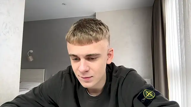 Вебкам-шоу SoloFury