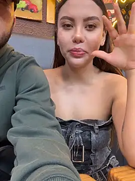 Show modela lindaandtony na web-kameri