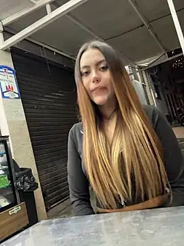 lindaandtony 在線直播表演
