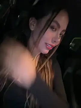 הופעת וובקאם של lindaandtony