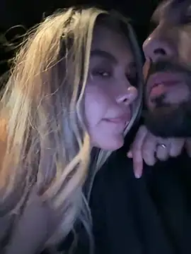 lindaandtony Pertunjukan Webcam