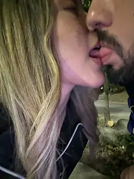 عرض كام lindaandtony