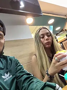 Show modela lindaandtony na web-kameri