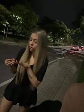 lindaandtony webkamerás műsora