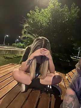 lindaandtony webcam show