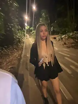 lindaandtony Pertunjukan Webcam