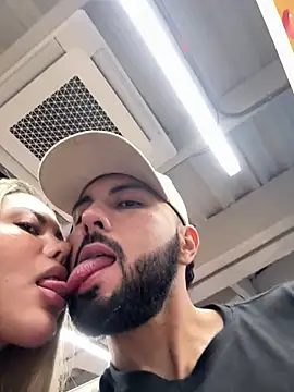 lindaandtony webkamerás műsora
