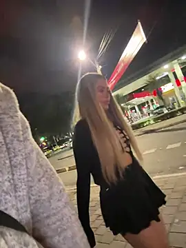 عرض كام lindaandtony