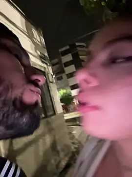 lindaandtonyn Webbikameraesitys