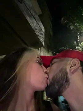 lindaandtonyn Webbikameraesitys