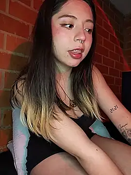 Petite_CherryX 现场XXX聊天