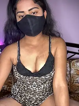 sexy-riyaa43 Adlı Modelin Web Kamerası Şovu