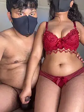 Dark--Chocolate Show in webcam