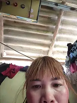 Reeoo-93's Live XXX Chat