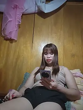 Reeoo-93 – Live XXX-chat