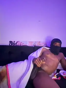 Show modela Saucedtuff95 na web-kameri