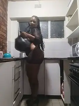 Show modela xxJuicyLipsx01 na web-kameri