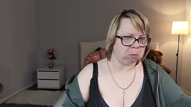 BonnnyBoobsy's Live XXX Chat