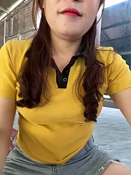 -Habin-: διαδικτυακό σόου στην κάμερα