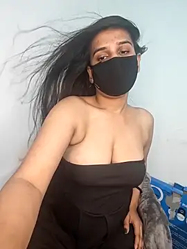 Ishika_baby_ Adlı Modelin Canlı Sohbet Odası