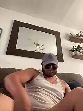 HOTB0Y18 webkamerás műsora