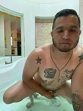 HOTB0Y18's Webcam Show