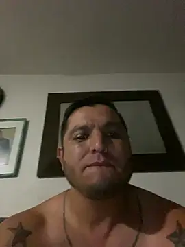 HOTB0Y18 Show Webcam