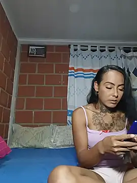 Isabella_Rosewood webcam show