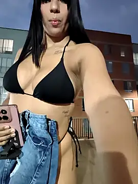 MonserratJons01's Webcam Show