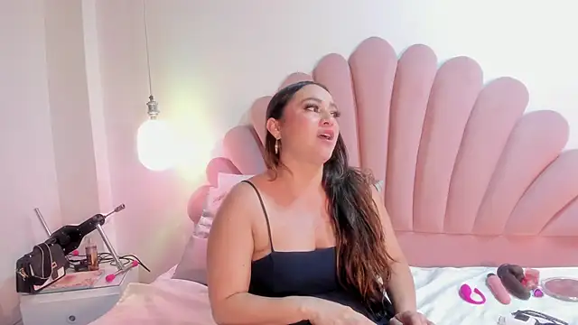 Chat +18 de SabrinaVantress ao vivo