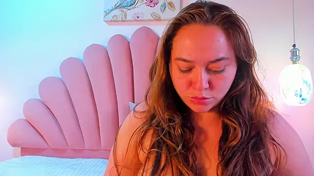 SabrinaVantress' Live XXX Chat
