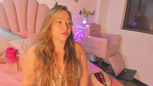 SabrinaVantress' Live XXX Chat