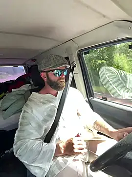 mrmoi1234 Show in webcam