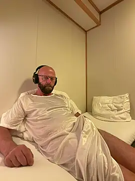 mrmoi1234 Webcam Show