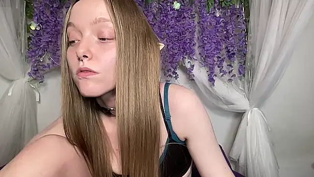 ElfGirlAna's Live XXX Chat