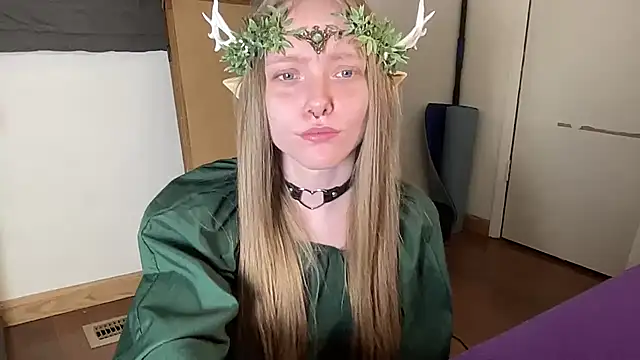 ElfGirlAna's Webcam Show