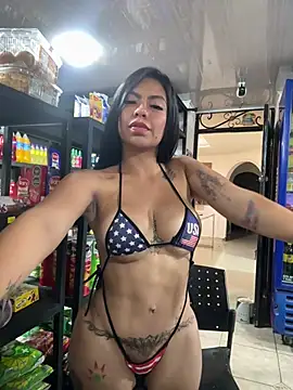 Chat XXX ao vivo de Noa_rousse01