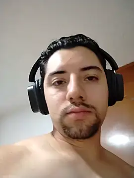Show modela Azelfit na web-kameri