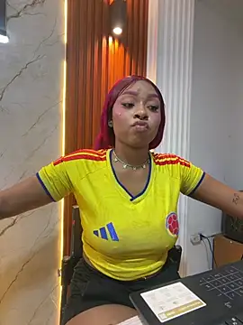Chat +18 de Kloe_rousse01 ao vivo