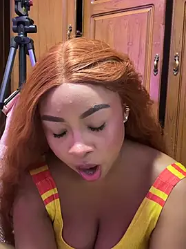 Chat +18 de Kloe_rousse01 ao vivo