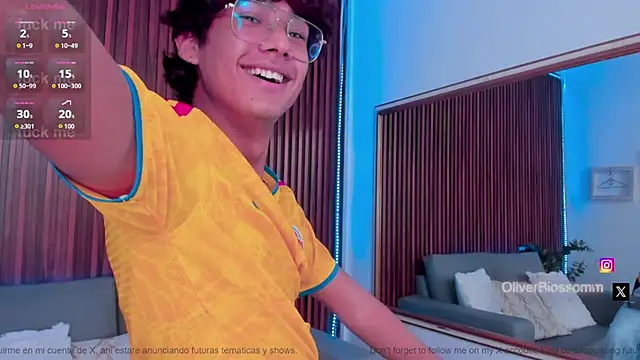 Show modela Oliver20__ na web-kameri