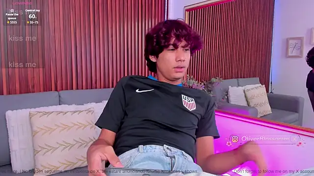 Oliver20__ webkamerás műsora
