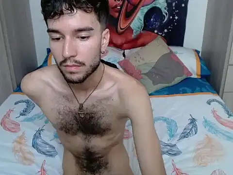 Show de Adrien_polo na webcam