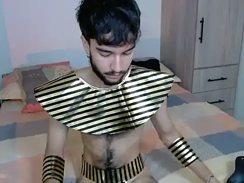 Show modela Adrien_polo na web-kameri