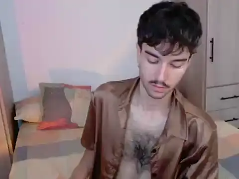 Show de Adrien_polo na webcam