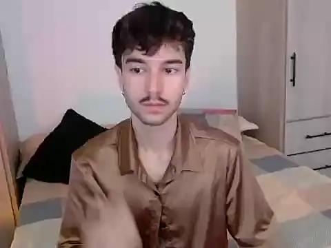 Adrien_polo's Webcam Show