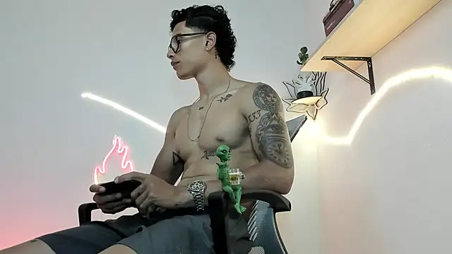 srghost333 Chat XXX live